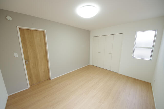 detached 富山県小矢部市埴生 地図を見る