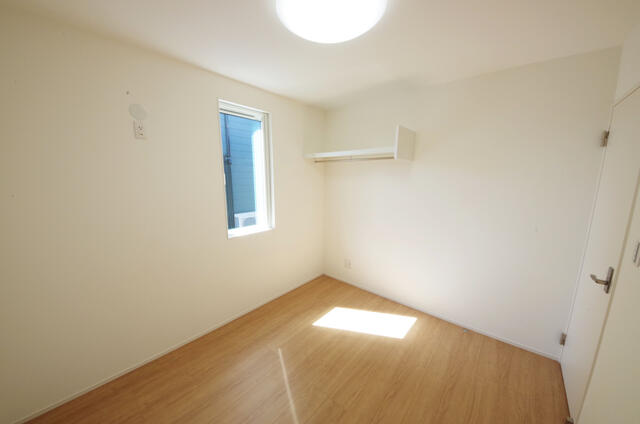 detached 富山県小矢部市金屋本江 地図を見る