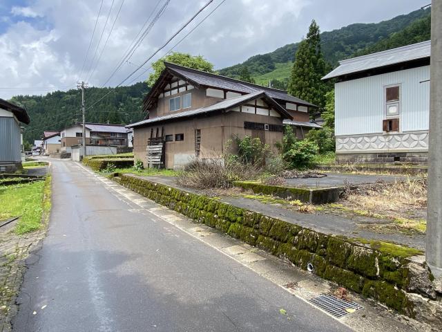detached 石川県白山市中宮 地図を見る