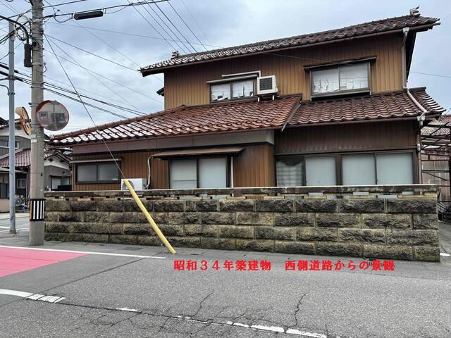 detached 石川県小松市矢田野町