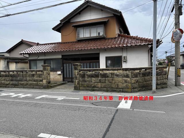 detached 石川県小松市矢田野町