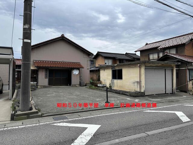 detached 石川県小松市矢田野町