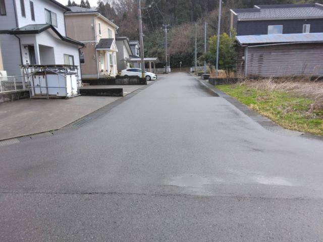 東側道路