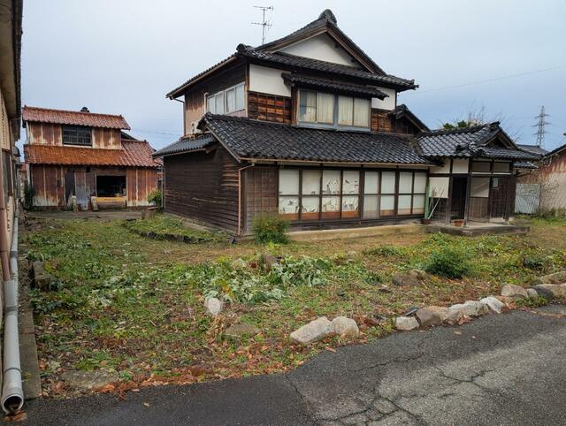 detached 石川県かほく市長柄町 地図を見る