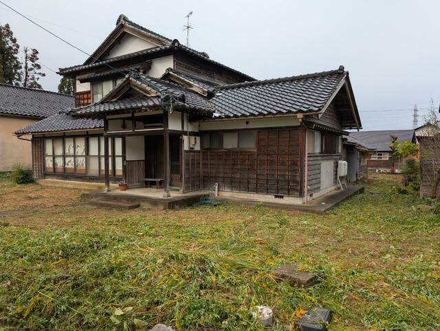 detached 石川県かほく市長柄町 地図を見る