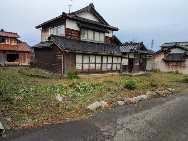 detached 石川県かほく市長柄町 地図を見る