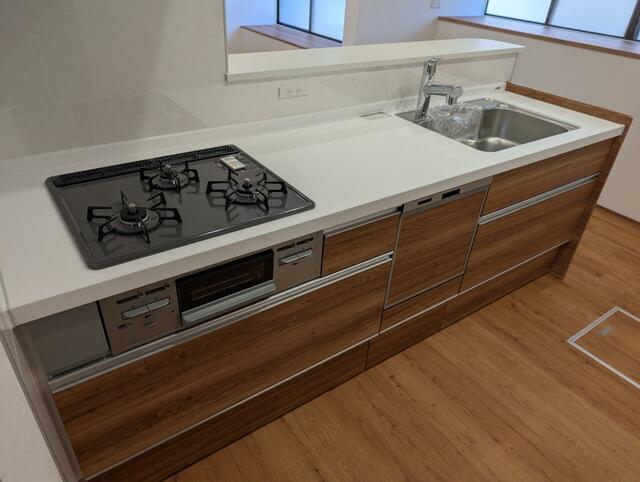 detached 石川県かほく市秋浜 地図を見る