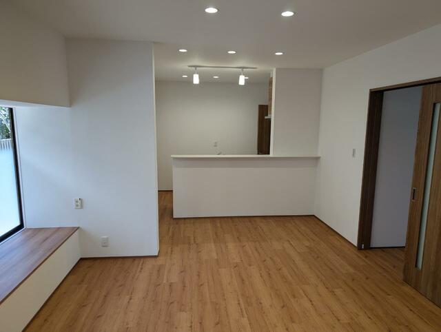 detached 石川県かほく市秋浜 地図を見る