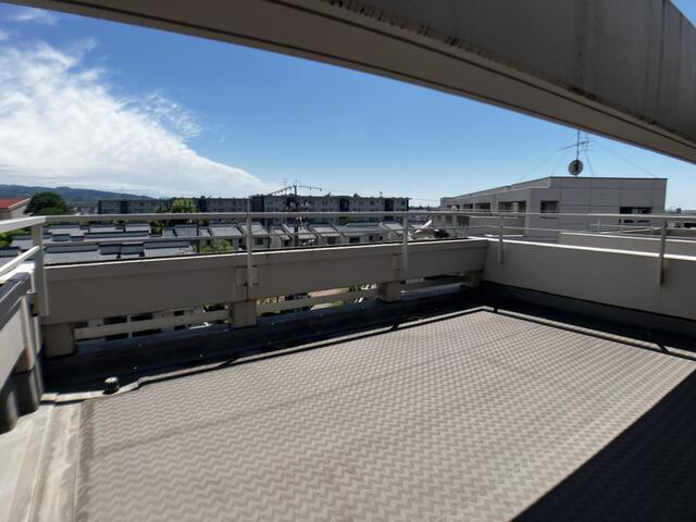 バルコニー／４階　バルコニー