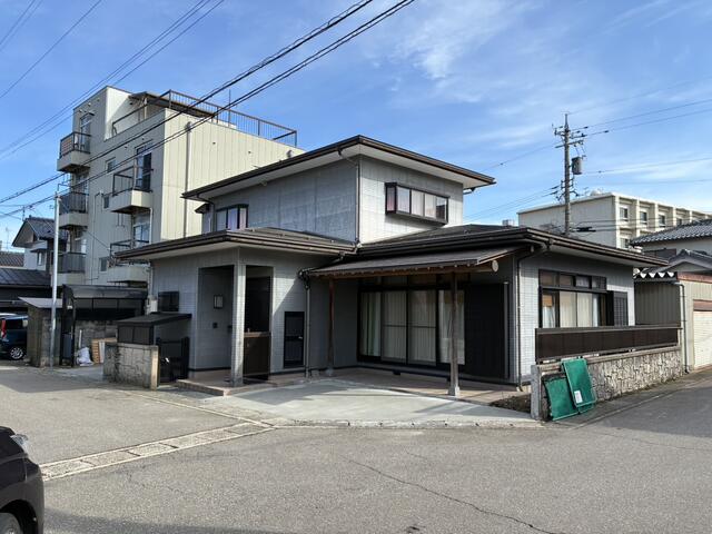 石川県加賀市の一戸建て | 850万円 | 4K | 189.98m² | Akiyama house finder