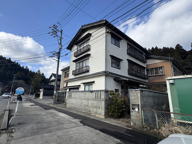 detached 石川県鳳珠郡穴水町字川島 地図を見る