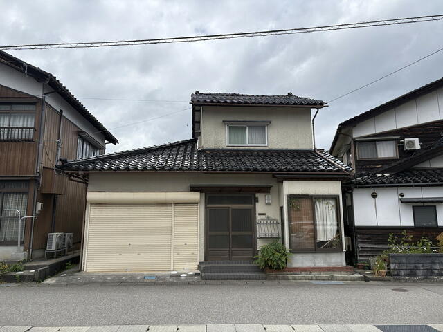 detached 石川県鳳珠郡穴水町字大町 地図を見る