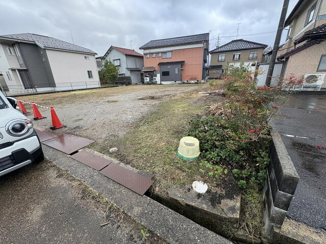 detached 石川県鹿島郡中能登町良川 地図を見る