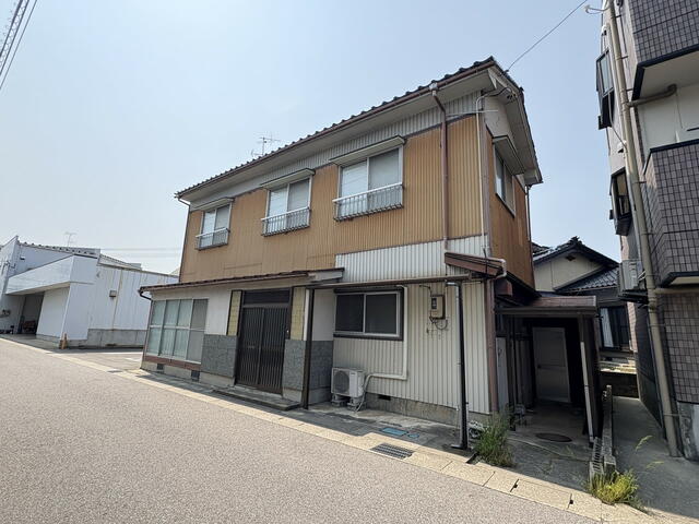 detached 石川県七尾市本府中町 地図を見る