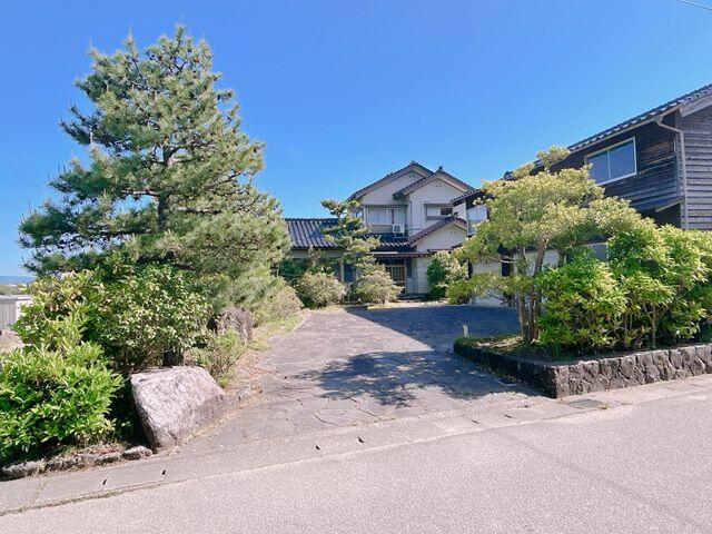 detached 石川県羽咋郡志賀町神代 地図を見る