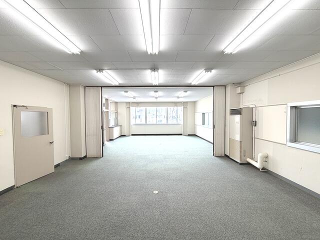 １階