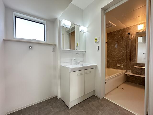 detached 石川県かほく市木津 地図を見る