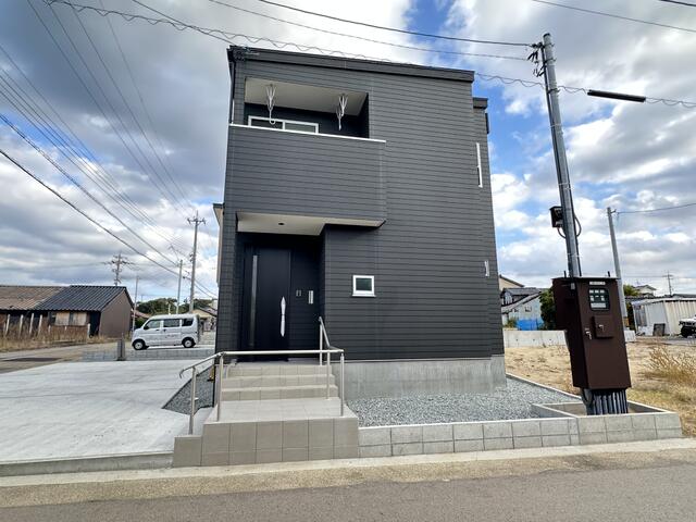 detached 石川県かほく市木津 地図を見る