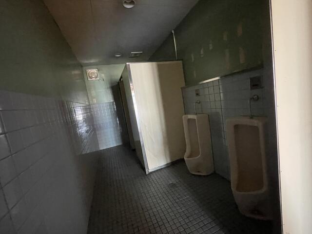 男性用トイレ