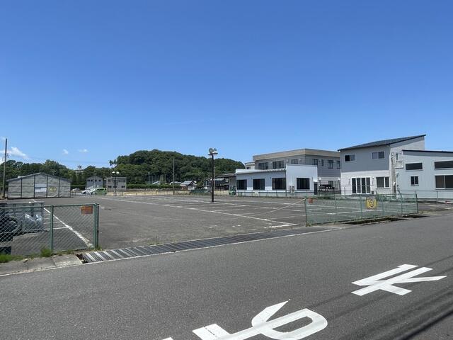 現地（駐車場）／西側駐車場