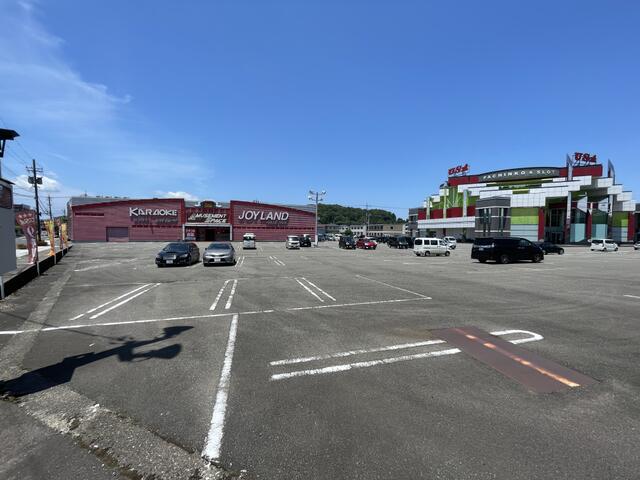 現地（駐車場）／東側正面駐車場