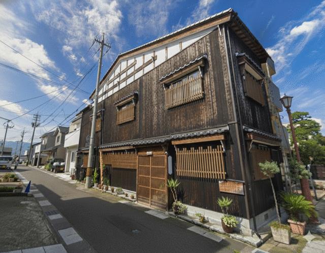福井県敦賀市の一戸建て | 1200万円 | 5DK | 57.62m² | Akiyama house finder