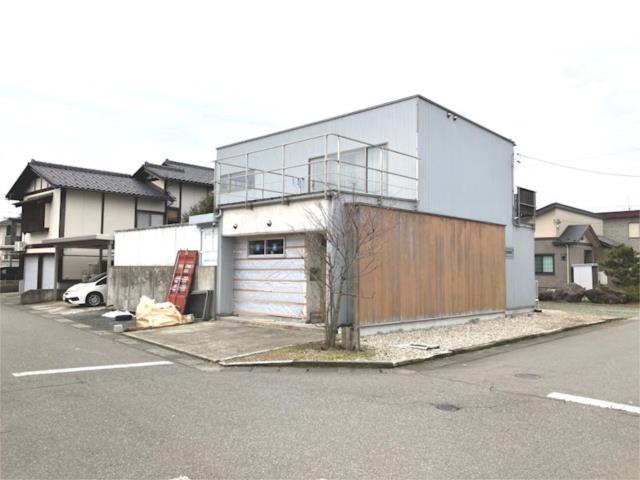 福井県坂井市の一戸建て | 3300万円 | 3SLDK | 321.85m² | Akiyama house finder