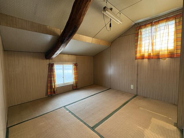 detached 福井県坂井市三国町米納津 地図を見る