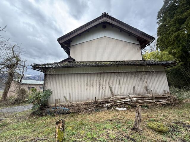 detached 福井県勝山市北郷町伊知地 地図を見る