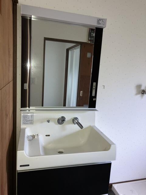 シャワー付き洗面台