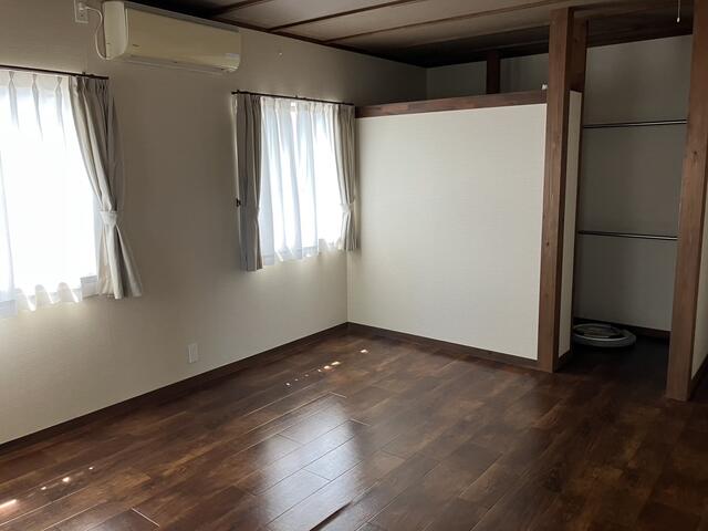 洋室（１３．７帖）