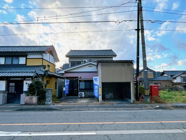 detached 福井県勝山市元町２丁目 地図を見る