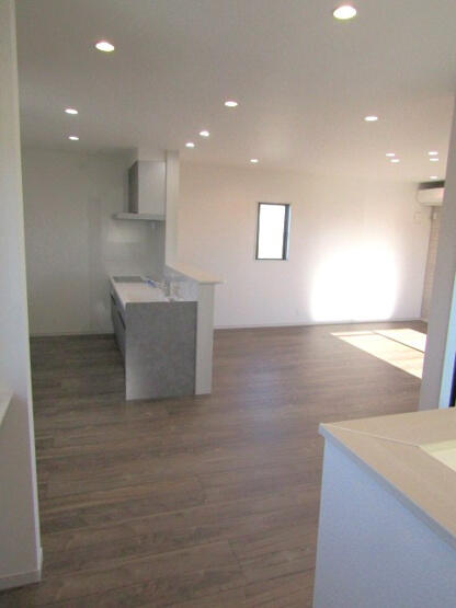 detached 山梨県中巨摩郡昭和町河東中島 地図を見る