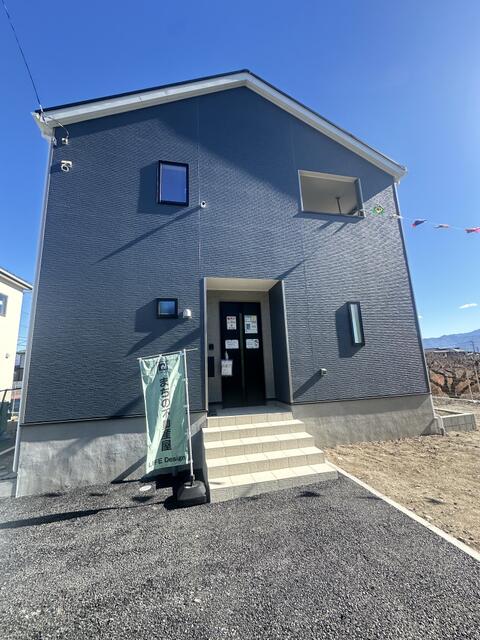 detached 山梨県中巨摩郡昭和町築地新居 地図を見る