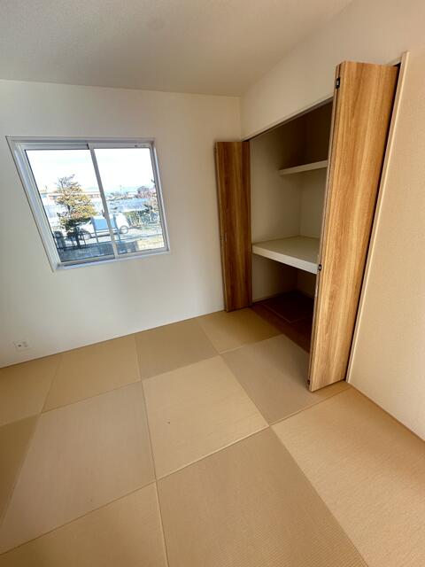 detached 山梨県中央市井之口 地図を見る