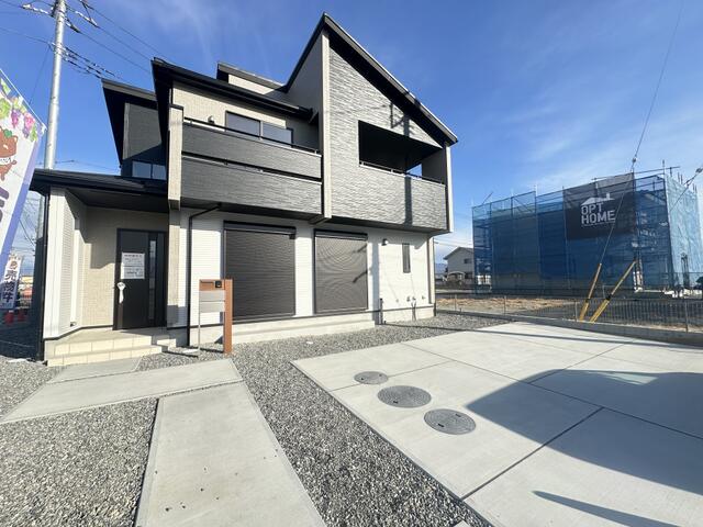 detached 山梨県中央市井之口 地図を見る