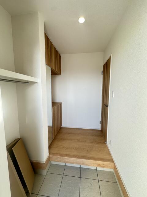 detached 山梨県中央市井之口 地図を見る