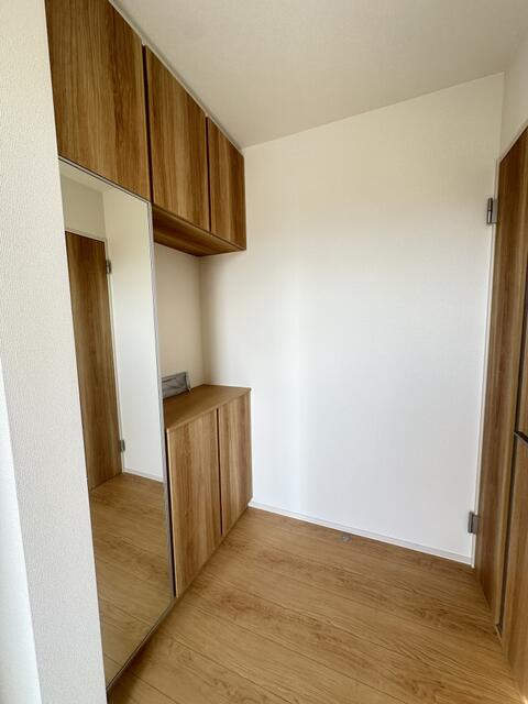 detached 山梨県中央市井之口 地図を見る