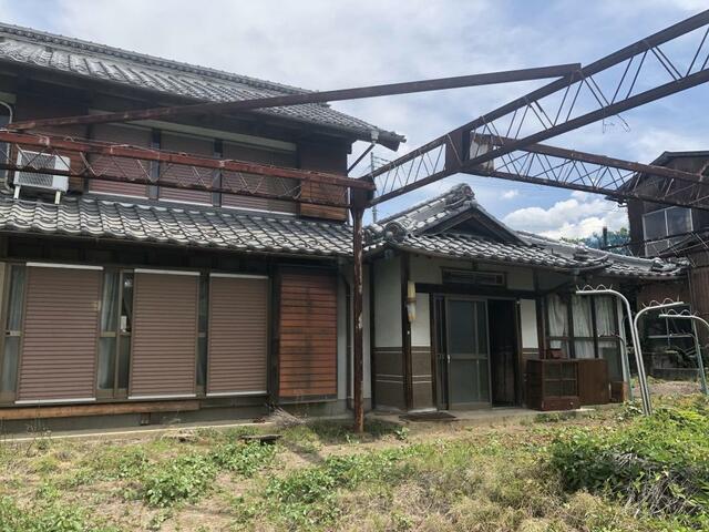 detached 山梨県甲州市勝沼町上岩崎 地図を見る