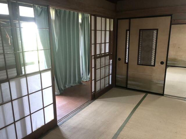 detached 山梨県甲州市勝沼町上岩崎 地図を見る