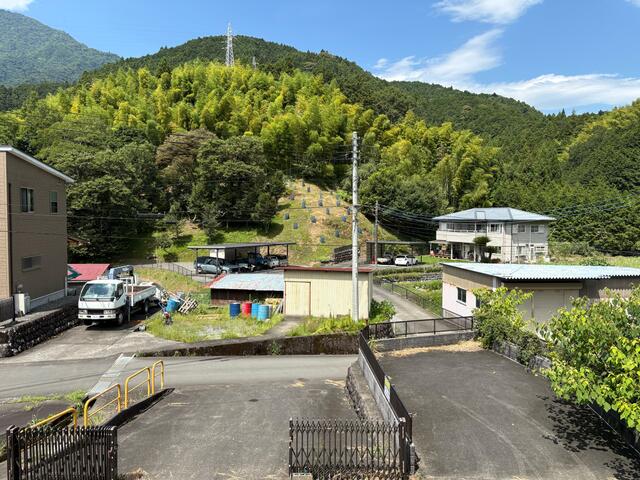 detached 山梨県南巨摩郡南部町楮根