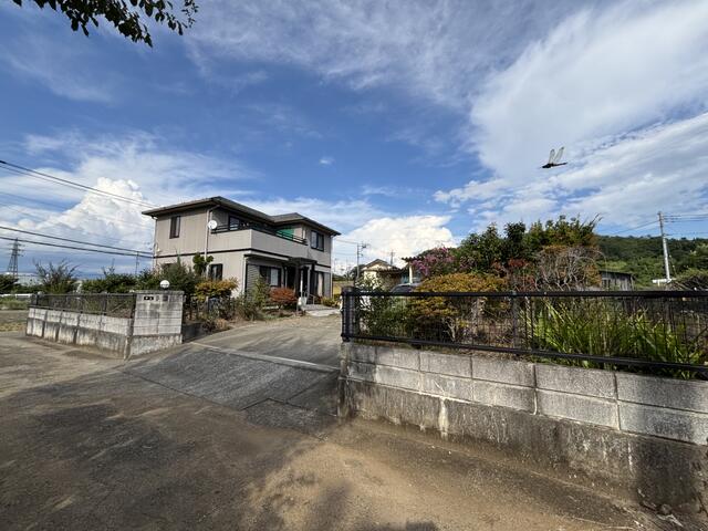 detached 山梨県中央市高部 地図を見る
