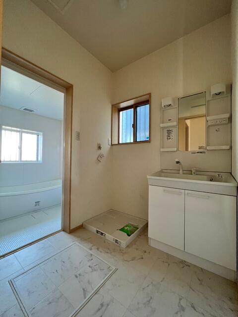 detached 山梨県甲斐市中下条 地図を見る