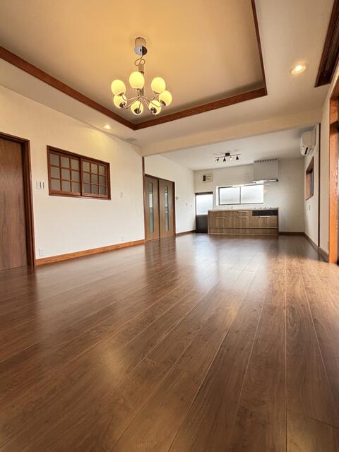 detached 山梨県甲州市勝沼町綿塚 地図を見る