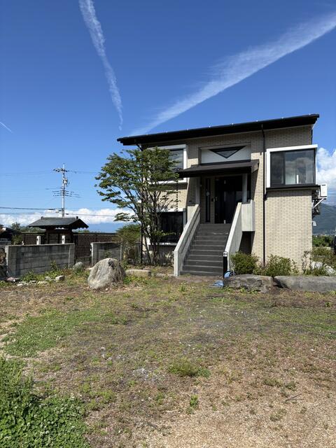 detached 山梨県甲州市勝沼町綿塚 地図を見る