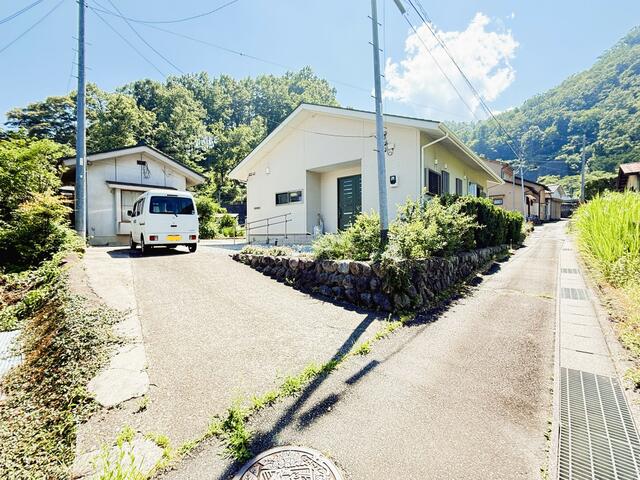 detached 山梨県南巨摩郡身延町西嶋