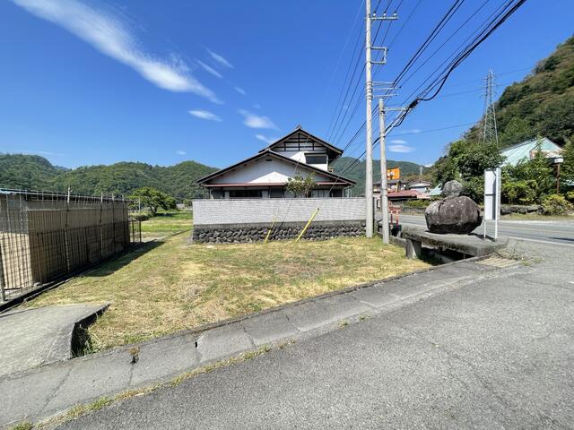 detached 山梨県南巨摩郡身延町粟倉 地図を見る