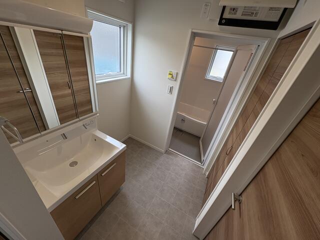 detached 山梨県甲斐市下今井 地図を見る