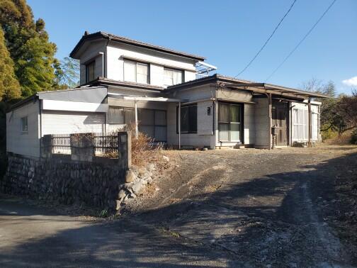 detached 山梨県大月市賑岡町岩殿