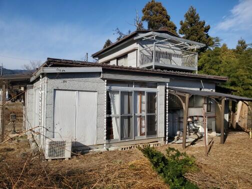 detached 山梨県大月市賑岡町岩殿